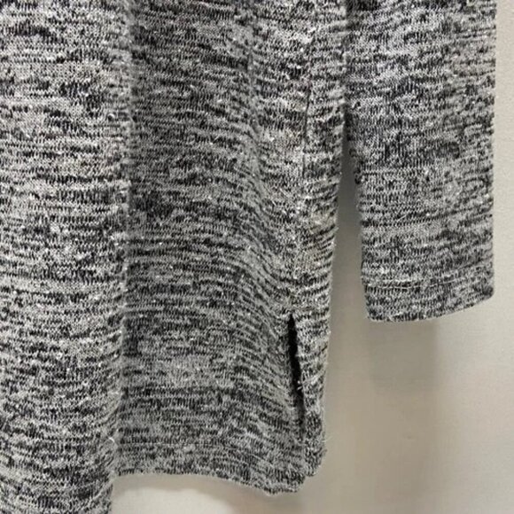 Banana Republic V-Neck Sweater Women’s Medium Gray Marble Rayon Blend GUC - Picture 6 of 10
